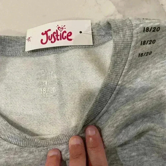 Justice Girls Active NWT GrayWhite Oversized Sweatshirt 18/20 NWT Tank 14/16 Set - Picture 4 of 8